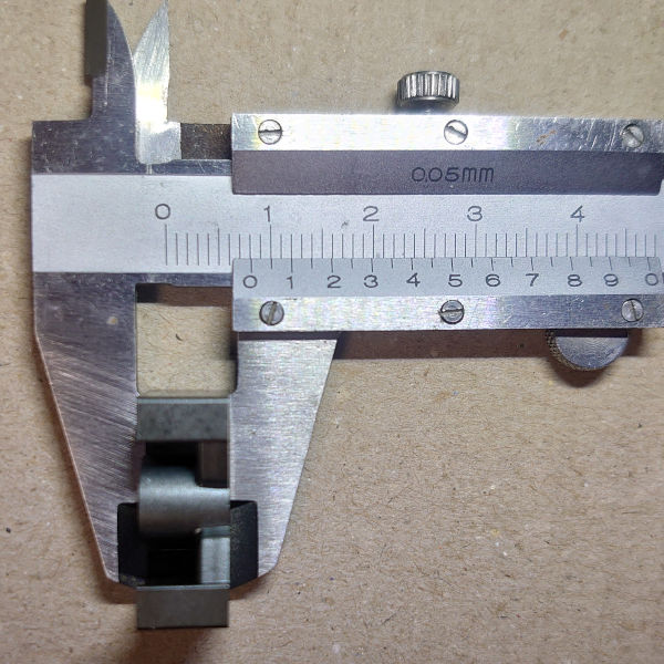 2D=16.2mmだから8.10mm(実測値)