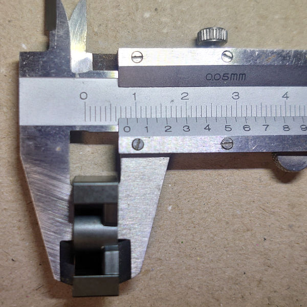 コアにポリイミドテープ１枚貼って8.25mm
